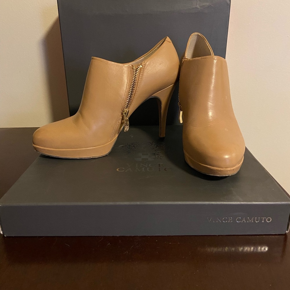 Vince Camuto Tan Women's Heeled Booties